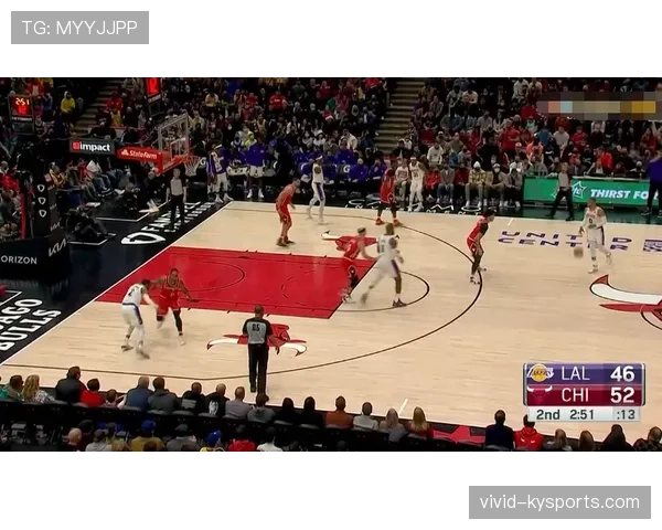正式裁判规则详解同时出界判定情形下球权归属如何确认 正式裁判规则详解同时出界判定情形下球权归属如何确认
